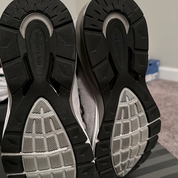 ‼️🔥NEW BALANCE 990🔥‼️ - Picture 3 of 6